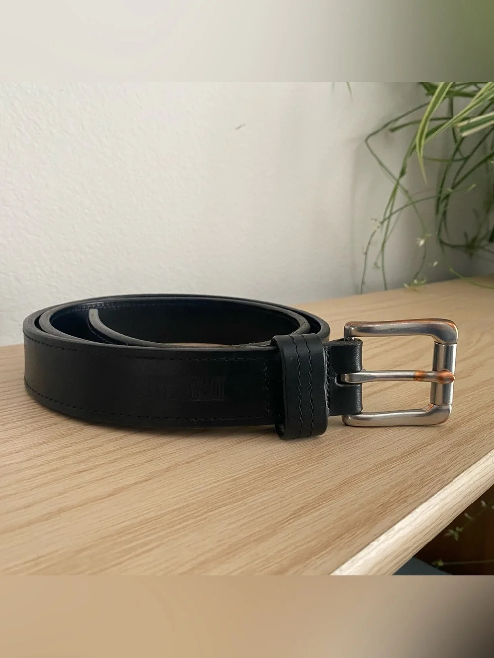 Duluth Trading Company Italian Leather Belt w/brass buckle